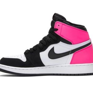 5.5Y Jordan 1 Valentines Day Release 2017 💕(Willing to negotiate price)